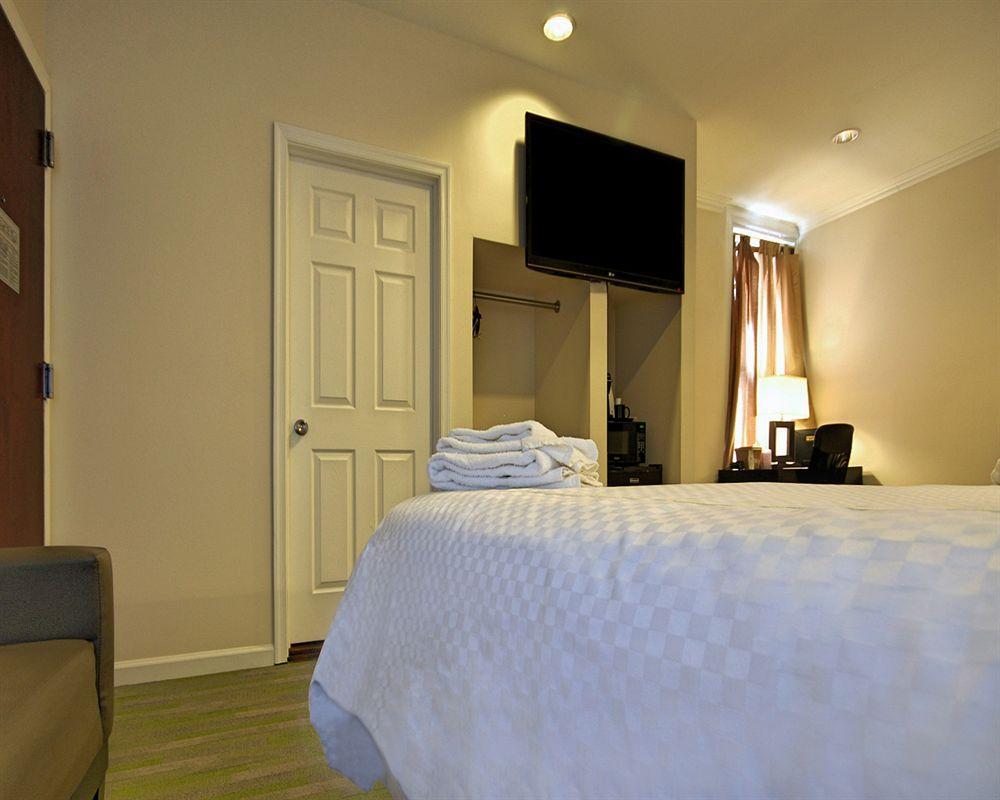 Quality Inn Center City Philadelphia Bagian luar foto