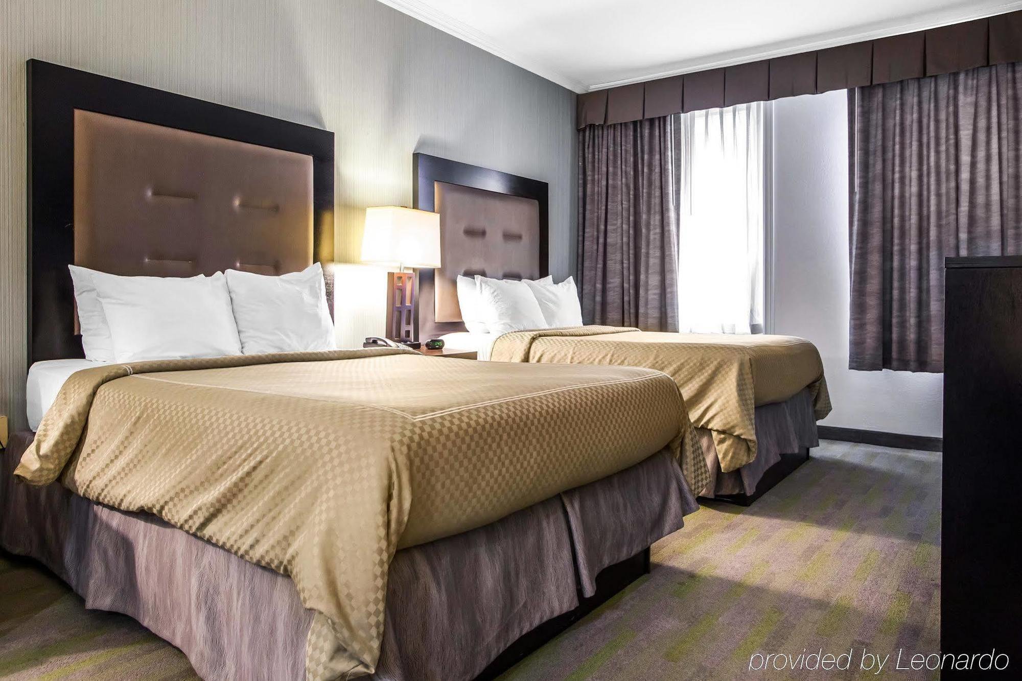Quality Inn Center City Philadelphia Bagian luar foto