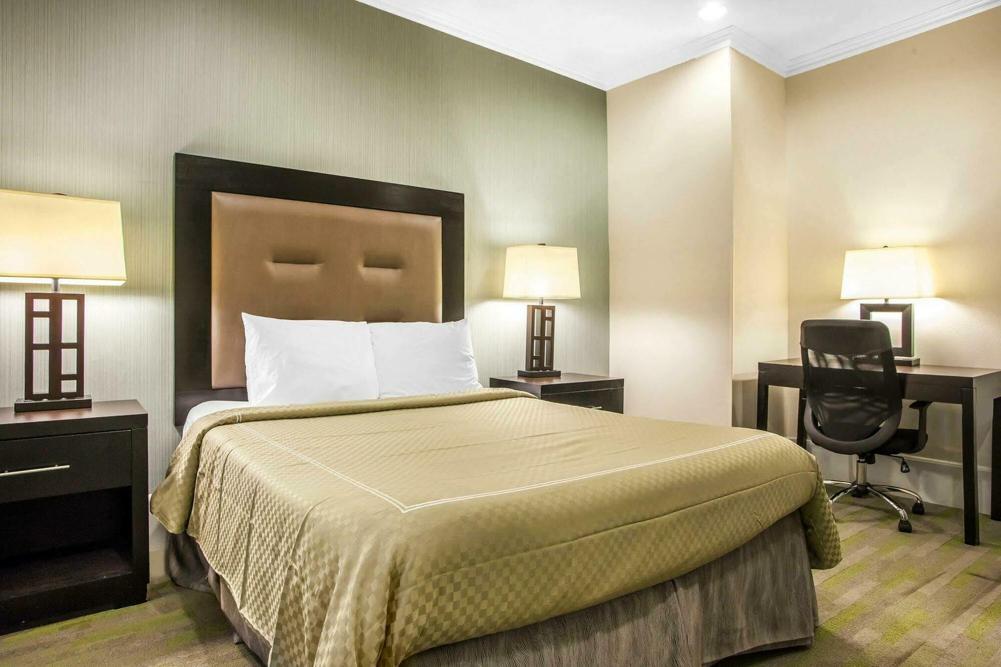 Quality Inn Center City Philadelphia Bagian luar foto