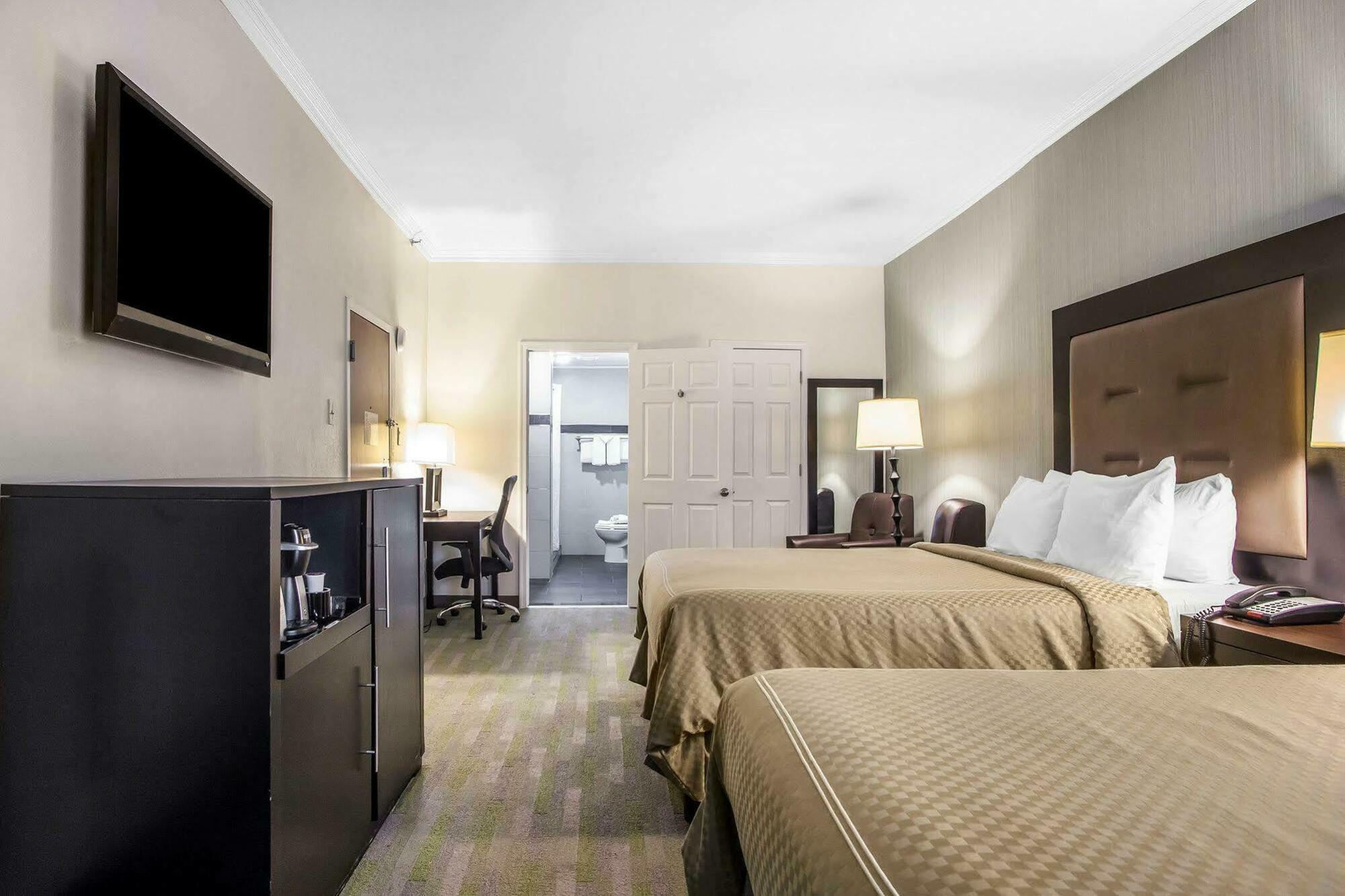 Quality Inn Center City Philadelphia Bagian luar foto